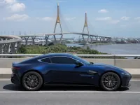 Aston Martin Vantage — पार्श्व