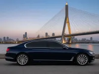BMW 7 Series — पार्श्व