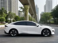Changan Deepal L07 — पार्श्व