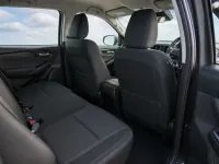 Isuzu D-Max — 실내