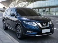 Nissan X-Trail — спереди