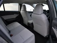 Toyota Corolla Altis Hybrid — आंतरिक