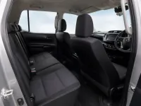 Toyota Hilux Revo Double Cab 2.8 4x4 — Innenraum