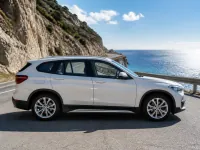 BMW X1 — seitlich