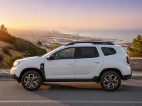 Dacia Duster — seitlich