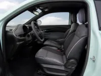 Fiat 500e — interior