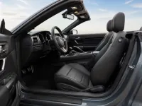 Ford Mustang Convertible — Innenraum