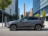 Hyundai Kona — seitlich