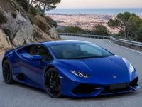 Lamborghini Huracan — front