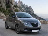 Lancia Ypsilon — frontal