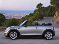 Mini Cooper Convertible — side
