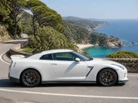 Nissan GT-R Black Edition — side