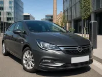 Opel Astra — front