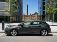 Opel Astra — side