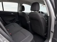 Opel Astra — interior