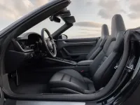 Porsche 911 (992) Carrera S Cabriolet — interior