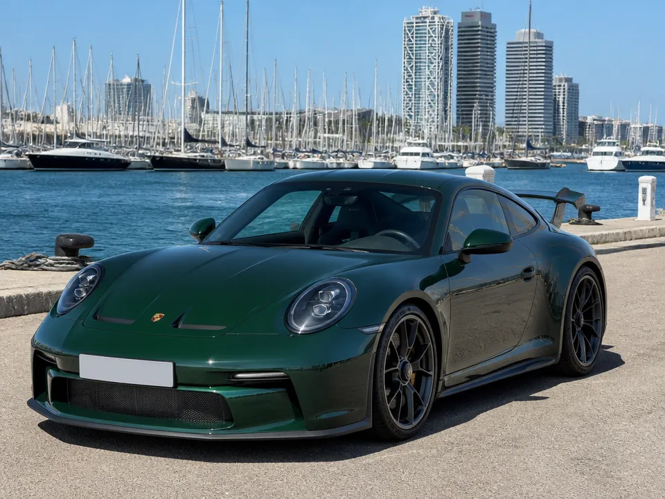 Porsche 911 GT3 (992) — car rental in Barcelona