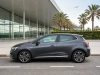Renault Clio — profil