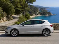 Seat Leon — side