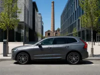 Volvo XC60 — side