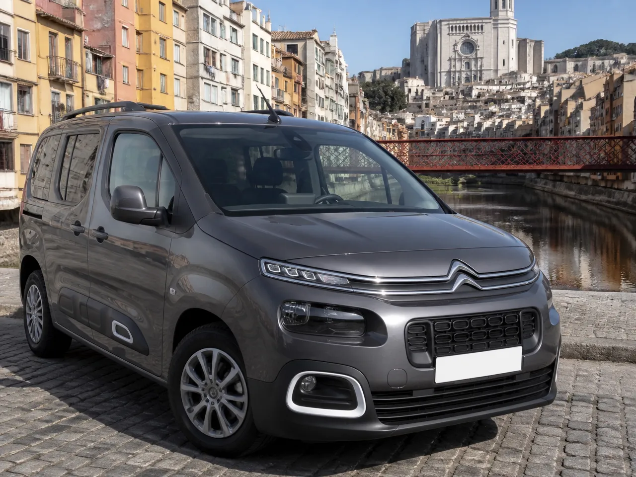 Citroen Berlingo — vorn