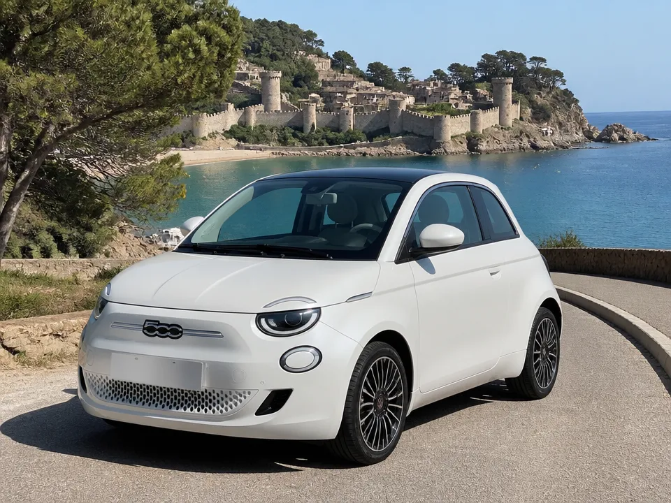 Fiat 500e — Mietwagen an der Costa Brava
