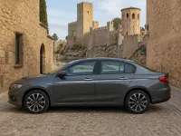 Fiat Tipo — side