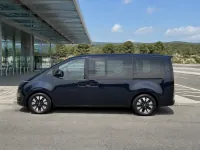 Hyundai Staria — seitlich