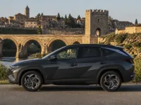 Hyundai Tucson — lateral