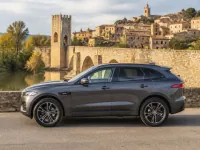 Jaguar F-Pace — lateral