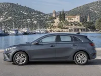 Kia Ceed — side
