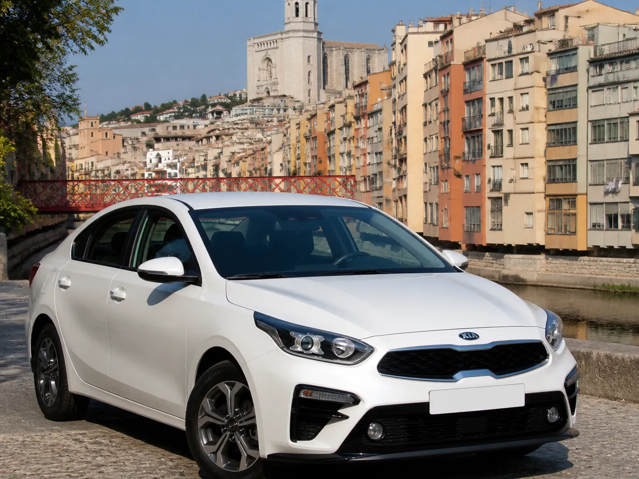 Kia Cerato — vorn