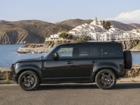Land Rover Defender 110 — profil