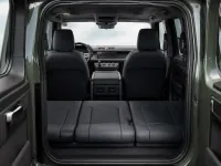 Land Rover Defender 110 — intérieur