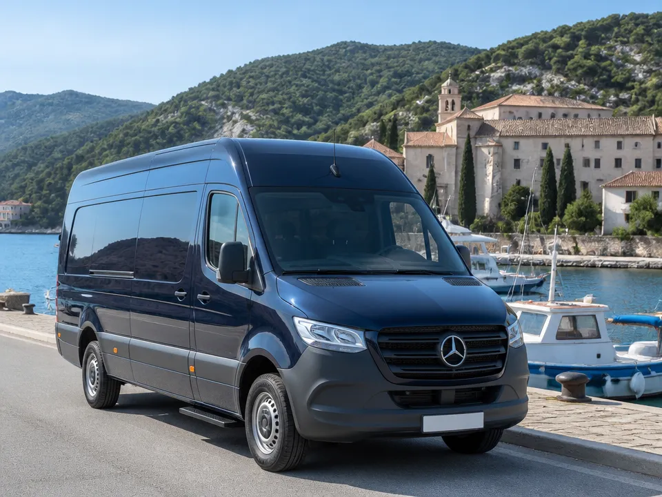 Mercedes-Benz Sprinter — Mietwagen an der Costa Brava