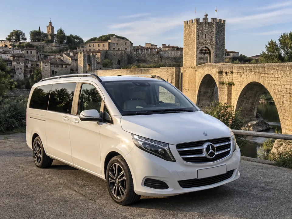 Mercedes-Benz V-Class 300 — Mietwagen an der Costa Brava