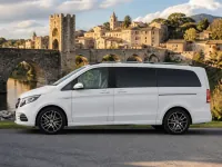 Mercedes-Benz V-Class 300 — side