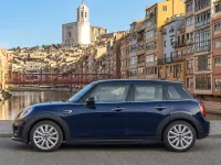 Mini One 5-door — side