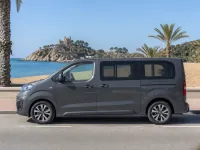 Opel Zafira Life — side
