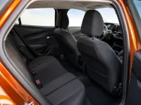 Peugeot 2008 — interior