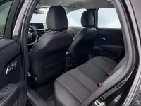 Peugeot e-208 — intérieur