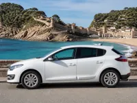 Renault Megane — lateral