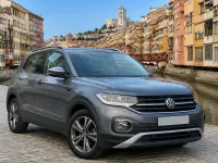 Volkswagen T-Cross — front