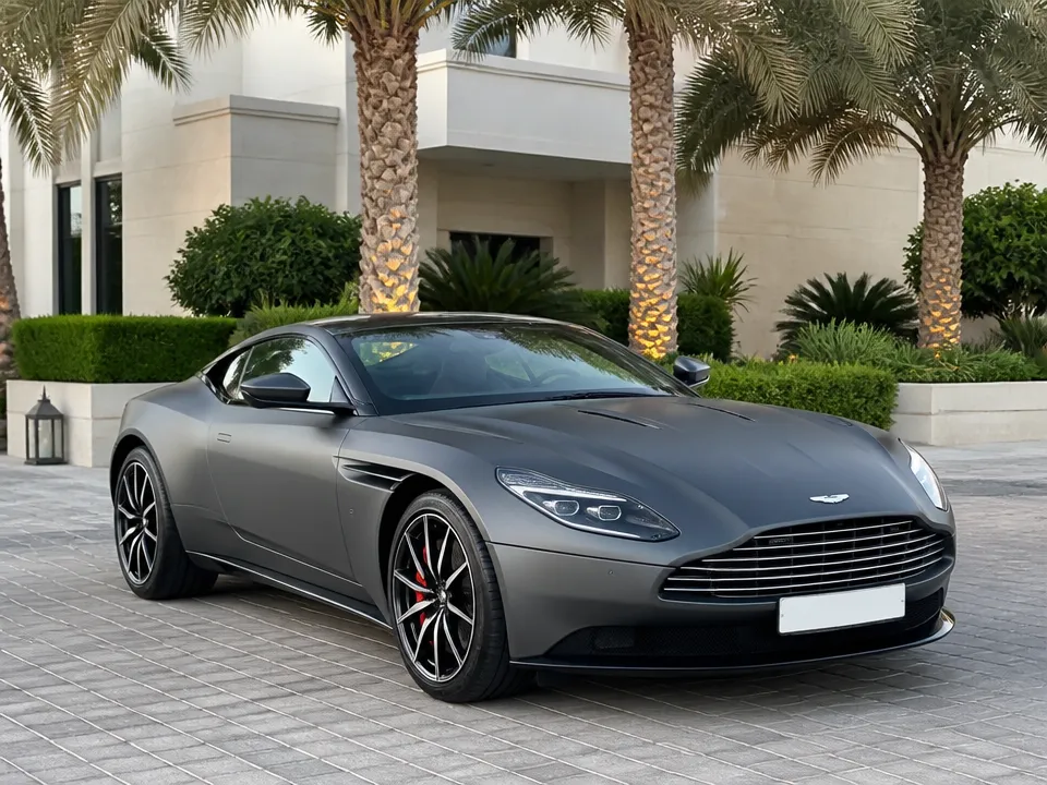 Aston Martin DB11 — car rental in Dubai