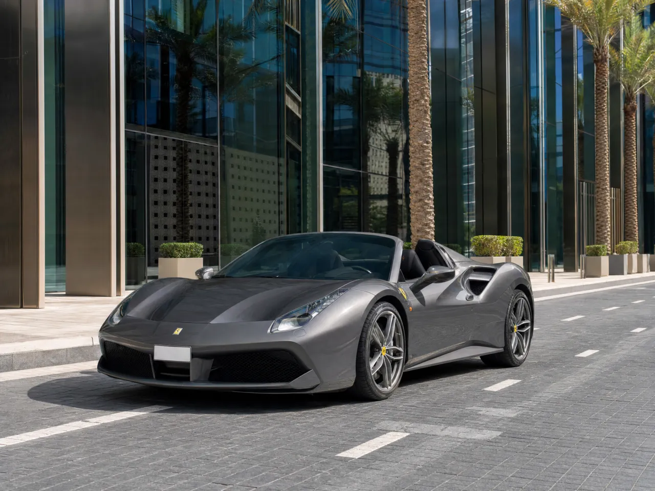 Ferrari 488 Spider — front