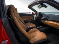 Ferrari 488 Spider — interior