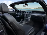 Ford Mustang Convertible — आंतरिक