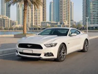 Ford Mustang — front