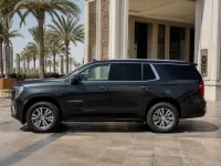 GMC Yukon — side
