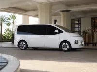 Hyundai Staria — الجانب